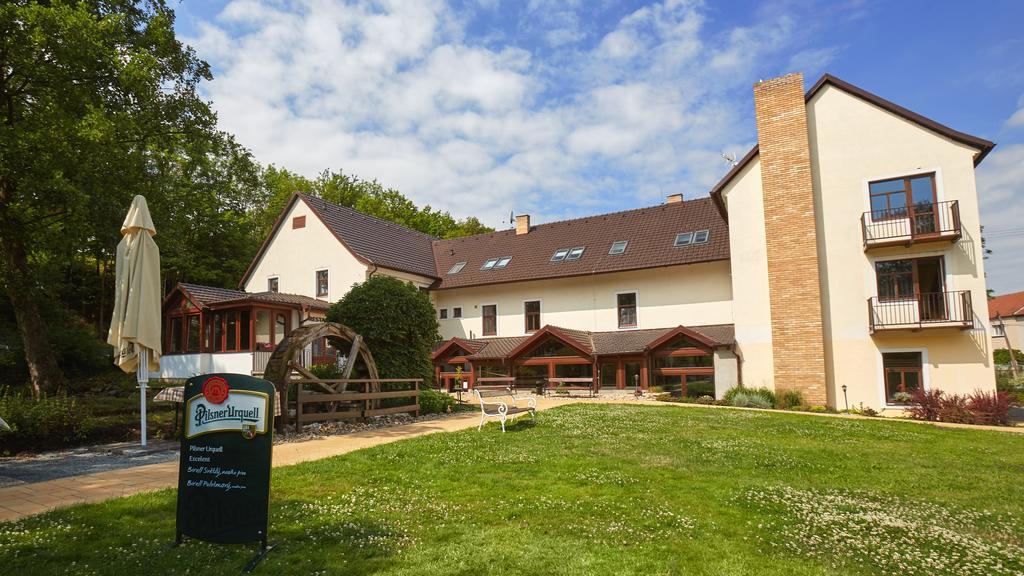 Penzion Lasakuv Mlyn Босковице Экстерьер фото